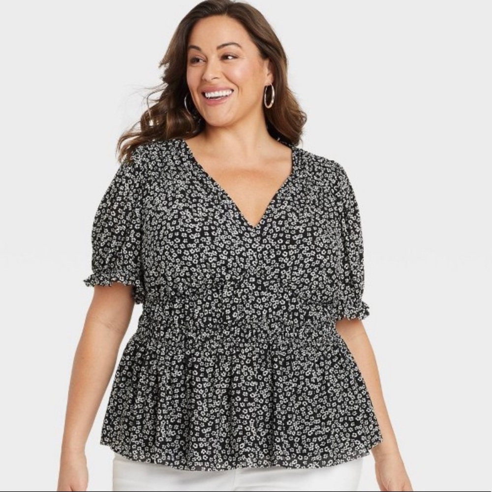 NWT 2XL Womens Floral Top